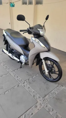 Honda biz ex 2023/2023 toda original nunca caiu , BAIXO KM 11 mil km rodados IMPECÁVEL