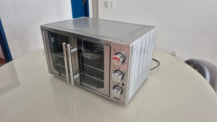 Forno Tostador Oster 1500W