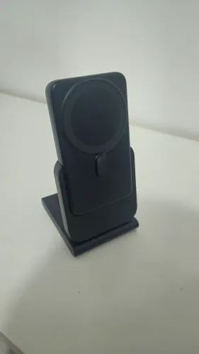 Dock Carregador Sem Fio com Power Bank 10.000mAh Removível