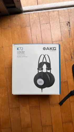 Headphone AKG K72