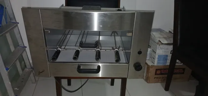 Churrasqueira elétrica 