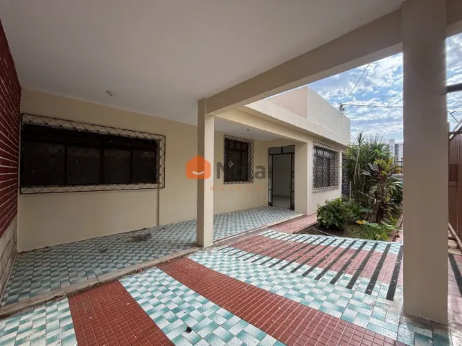Casa Comercial com 4 quartos para alugar no Bairro Sagrada Família em Belo Horizonte MG
