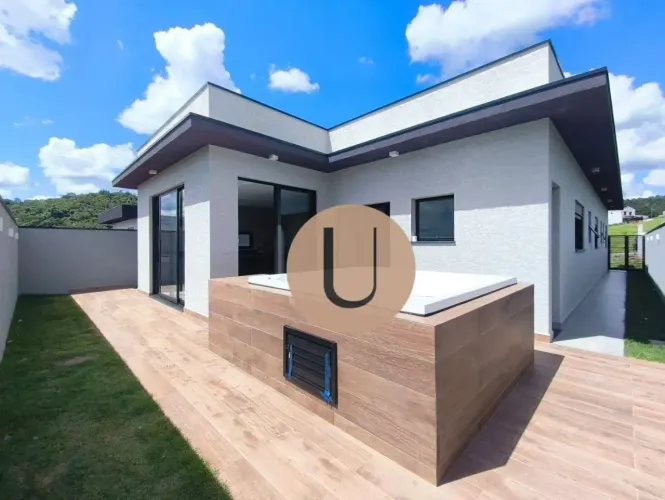 CASA DE CONDOMÍNIO EM ATIBAIA NOVA COM JACUZZI
