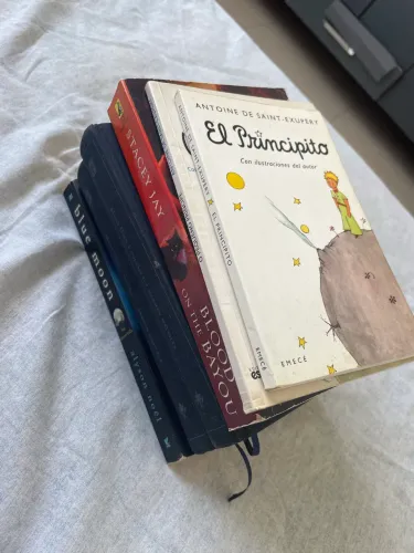 Livros sortidos - 6 títulos 