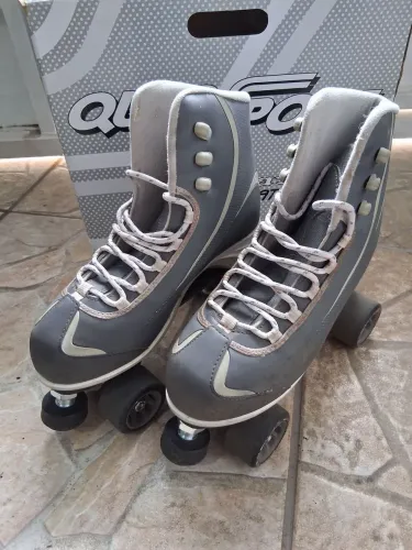 Patins 4 rodas tamanho 39 a 41