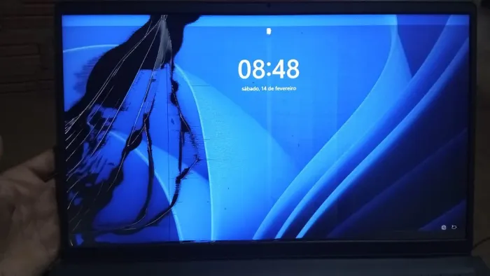 Notebook com avarias