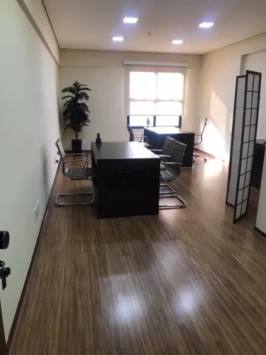 Conj. Comercial / Sala em Centro