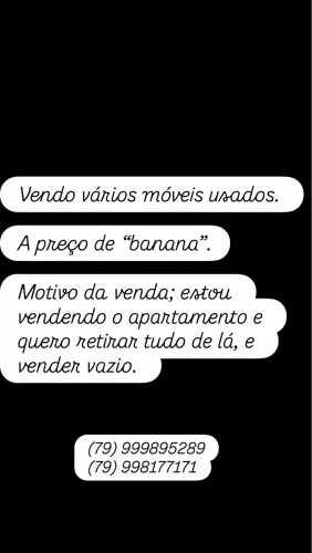 Vários móveis. 