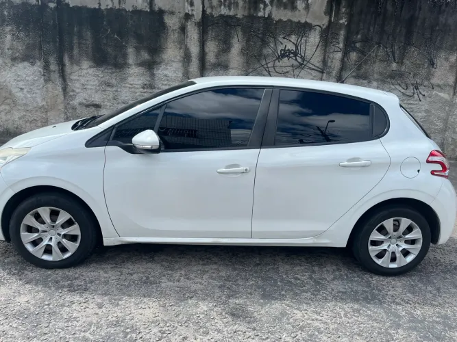 Peugeot 208 Active/active Pack 1.5 Flex 8V 5P 2014
