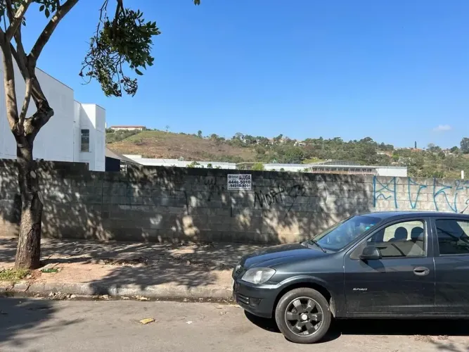 Terreno em Ótima Localização para Locação