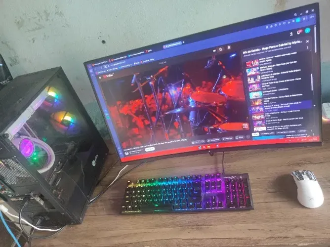 Ryzen 5 5600X + RX 6600 + 32GB + Monitor Curvo 27? 240Hz + HyperX + JBL - R$ 6.200.