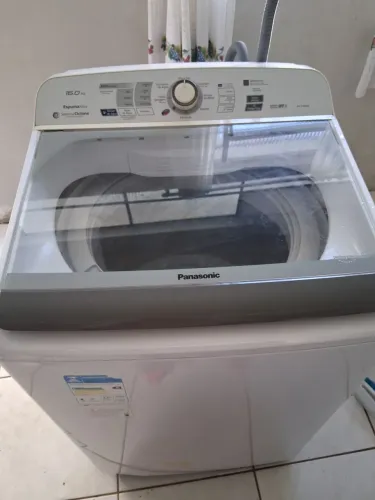 Máquina de lavar com defeito