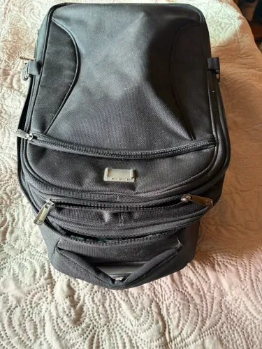 BARATO ,MALA MOCHILA COM RODINHA .