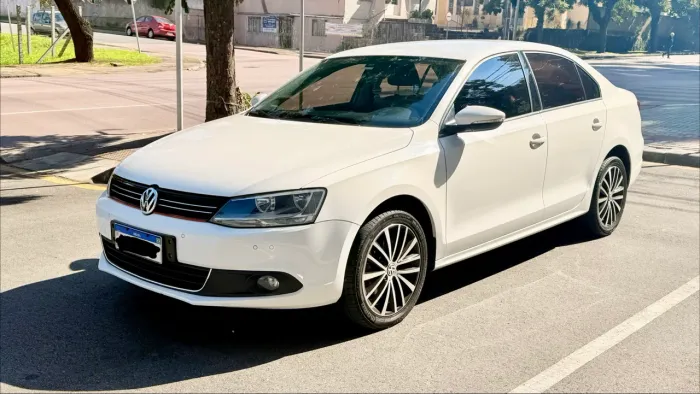 Volkswagen Jetta Comfortline 2.0 T.flex 8V 4P Tipt. 2013