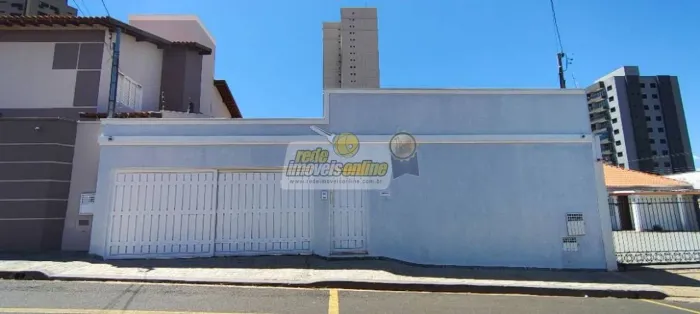 Casa com 3 dormitórios para alugar, 168 m² por R$ 3.727,58/mês - São Sebastião - Uberaba/M