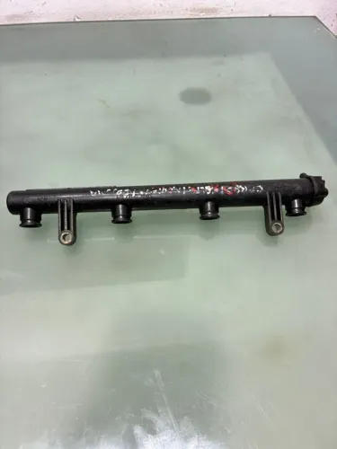 Flauta Bico Injetor Gm Corsa Celta Meriva 1.4 1.8 25365492a Original