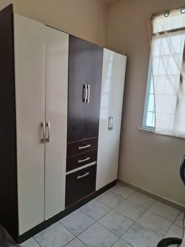 Guarda roupa quebra galho 