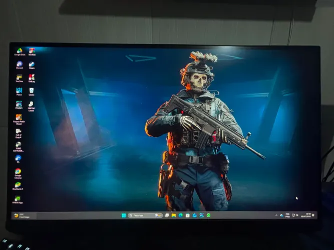 Pc gamer 3060 roda tudo com qualidade. Vai completo com fone Zeus pro teclado e monitor.