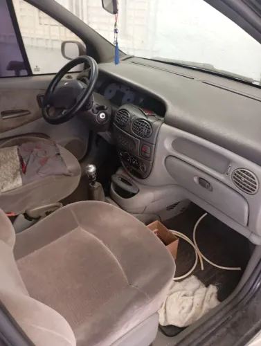 Renault Scenic Rxe/ Privilège 2.0 16V 5P Mec. 2004