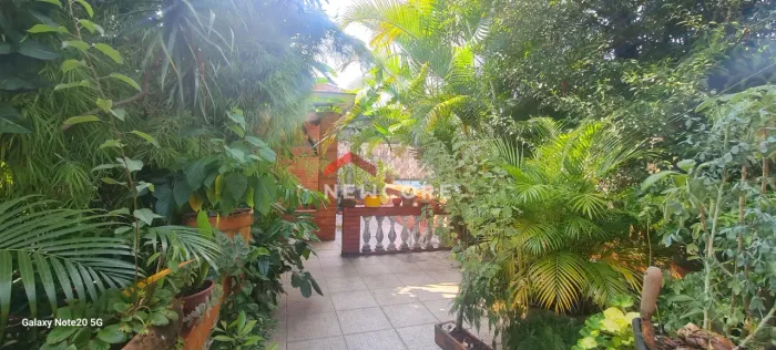 Casa em Rua José Gonçalves da Mota Júnior - Vila Valença - São Vicente/SP