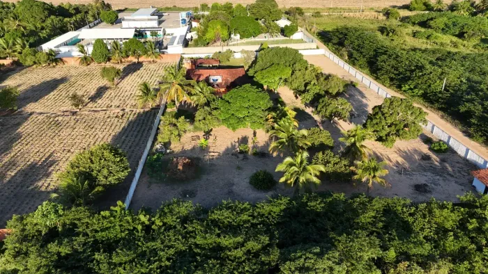 granja com 1 hectares com uma excelente estrutura e localização privilegiada 30 minutos de