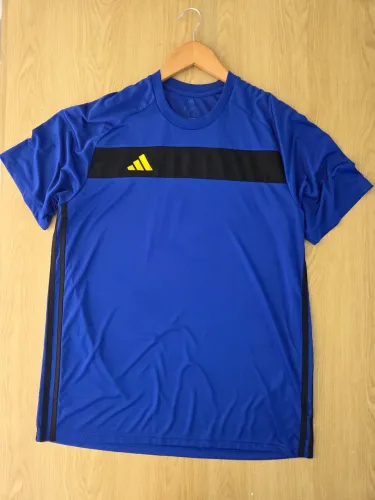 camiseta adidas tiro 25 essentials azul xg