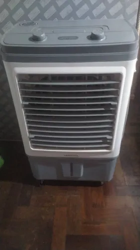 CLIMATIZADOR EVAPORATIVO RESIDENCIAL 35 LITROS VENTISOL CLIN35 PRO 127V. NÃO ENTREGO.