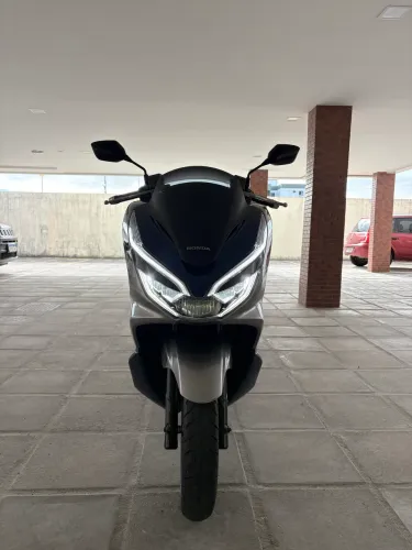 PCX SPORT QUITADA E EMPLACADA 27.000 KM 