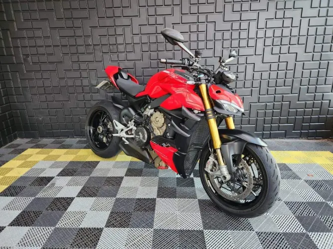 STREETFIGHTER V4 S 1103CC  VERMELHA 2022/2022