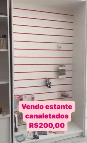 Estante expositora canaletada
