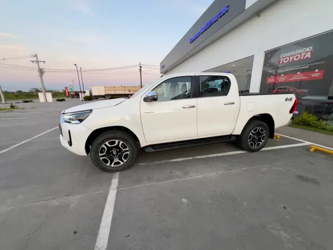 Toyota Hilux CD SRX 4X4 2.8 TDI 16V Diesel Aut. 2022