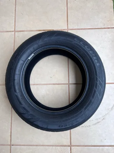Pneu Tracker 215/60 R16 Bridgestone