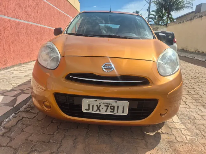 Nissan March 1.0 16V Flex Fuel 5P 2012