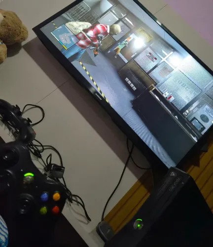 Xbox 360 slim destravado com nota e garantia