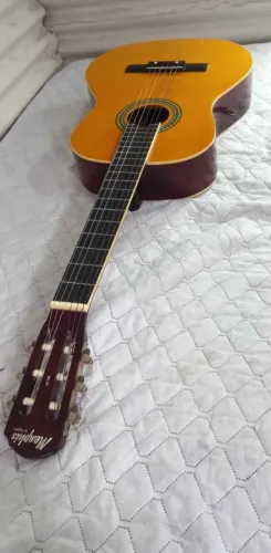 Violão Elétrico regulado por um especialista e funcionando 100% no som!