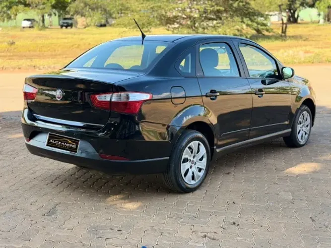 Fiat Grand Siena Attrac. 1.4 EVO F.flex 8V 2015
