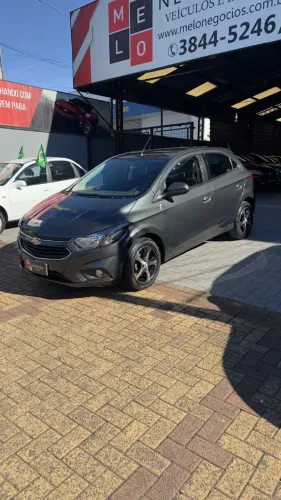 Chevrolet Onix Hatch LTZ 1.4 8V Flex Aut. 4P 2017