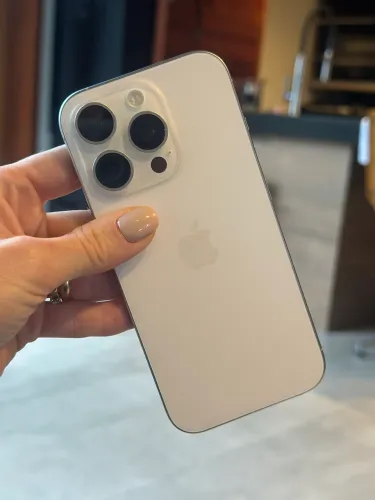 IPhone 16 PRO 