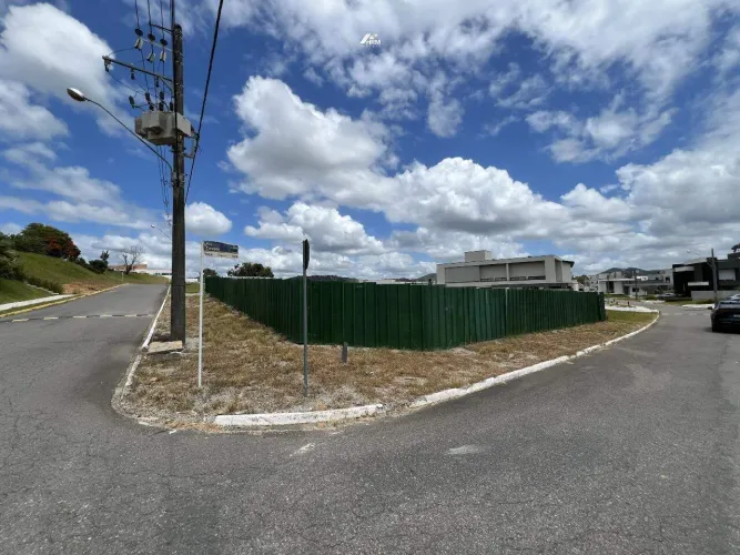 Lote/terreno, no condomínio Caledônia em Camboriú-SC