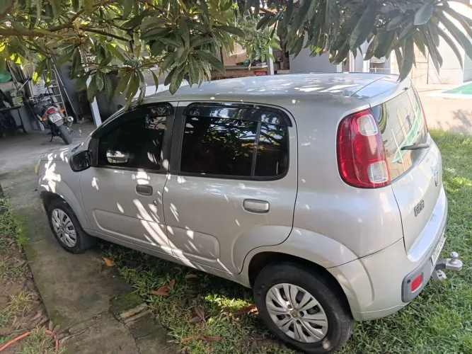 Fiat Uno Vivace Celeb. 1.0 EVO F.flex 8V 5P 2012