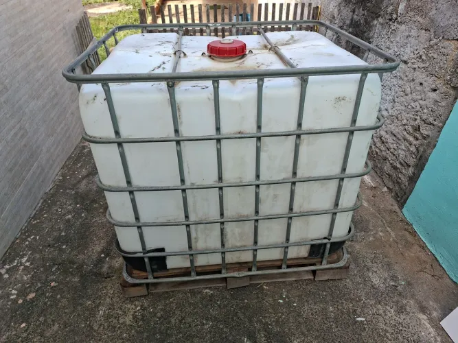 Vendo Bombona/Galão de 1000 lts