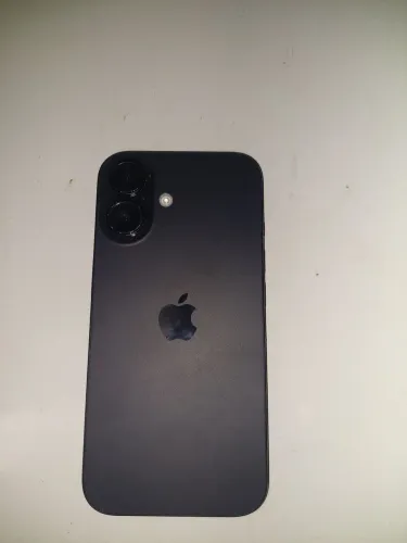 Iphone 16 Afogado, apenas retirada de peças