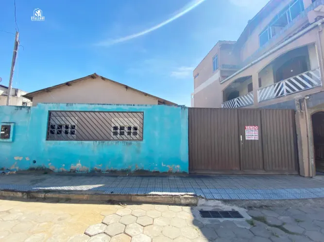 Vendo lote de 287m², localizado no bairro Centro, à 200m da Praia de Piúma/ES