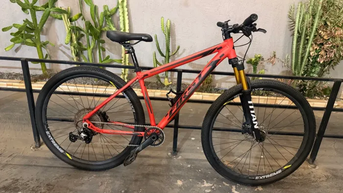 Bicicleta de trilha aro 29