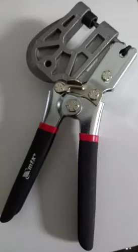 Alicate Puncionador MTX para drywall