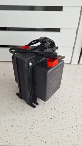 Transformador 5000VA - 127V - 220V