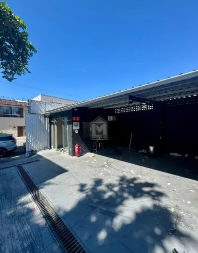 Ponto Comercial a venda 312m² para Lava Jato em Itapuã