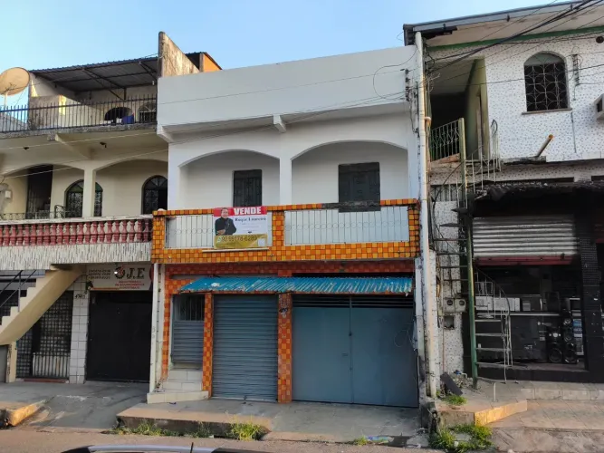 Coroado Vendo Exc. Imóvel Comercial/Residencial c/ Ponto Comercial e 3 Apartamentos. R$ 3