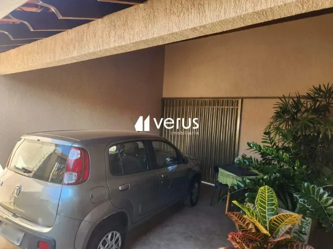 IMÓVEL RESIDENCIAL NO SANTA MÕNICA