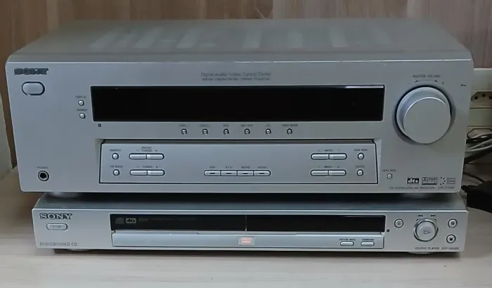 Receiver Sony STR-750P usado